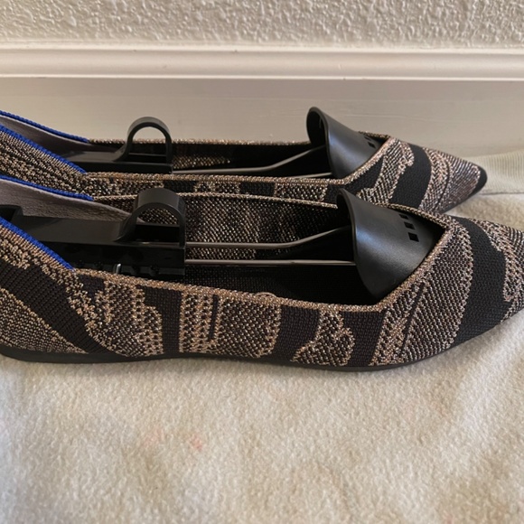 Rothys Golden shimmer points size 9.5 - Picture 3 of 3